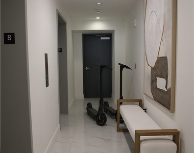 700 Ne 24th Street - Photo Thumbnail 32