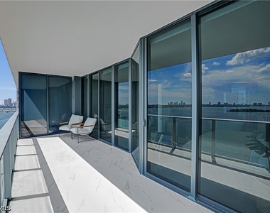 700 Ne 24th Street - Photo Thumbnail 31