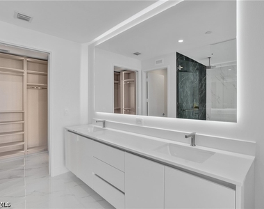 700 Ne 24th Street - Photo Thumbnail 16
