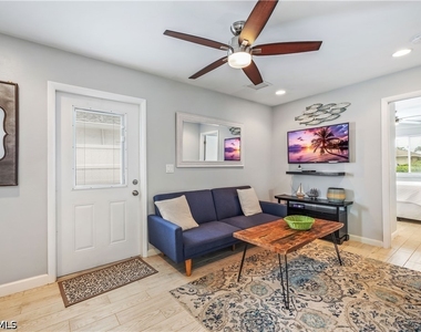 791 94th Avenue N - Photo Thumbnail 9