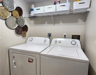 9640 Victoria Lane - Photo Thumbnail 17