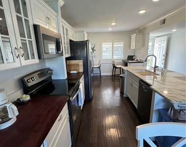 5975 Bloomfield Circle - Photo Thumbnail 19