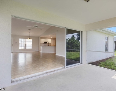 915 Ne 10th Lane - Photo Thumbnail 18