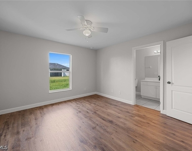 915 Ne 10th Lane - Photo Thumbnail 12