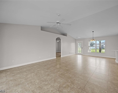 915 Ne 10th Lane - Photo Thumbnail 8