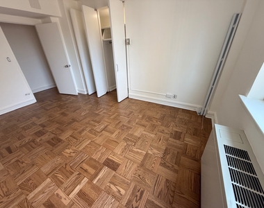 200 East 71st Street - Photo Thumbnail 9