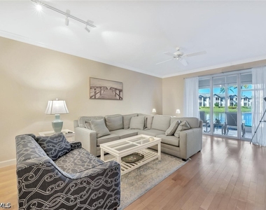 818 Tanbark Drive - Photo Thumbnail 5