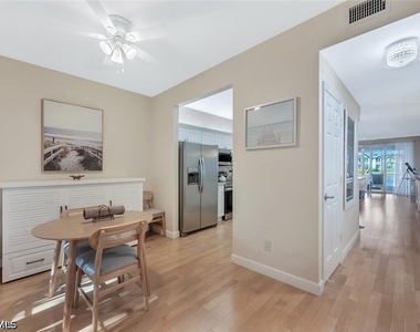 818 Tanbark Drive - Photo Thumbnail 3