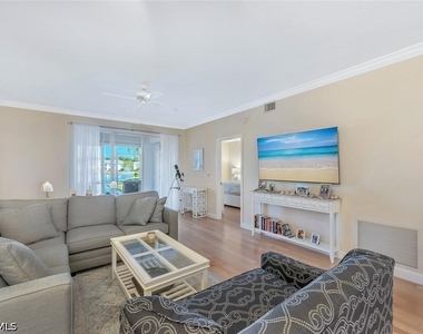 818 Tanbark Drive - Photo Thumbnail 6