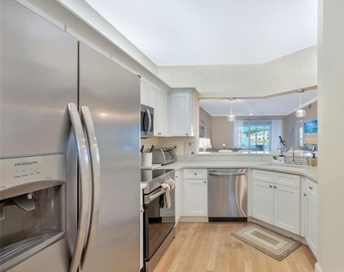 818 Tanbark Drive - Photo Thumbnail 11