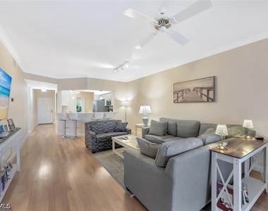 818 Tanbark Drive - Photo Thumbnail 8