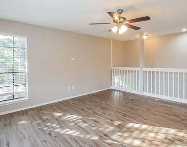 1909 Wildwood Ridge Drive - Photo Thumbnail 8