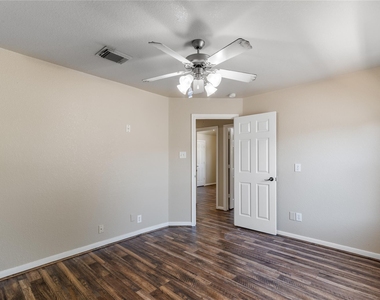 24822 Dutton Point Drive - Photo Thumbnail 37