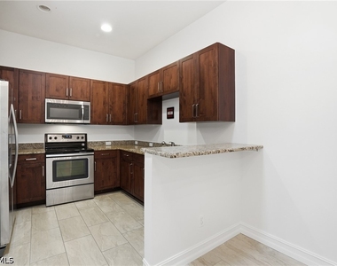 1311 Jaybird Way - Photo Thumbnail 14