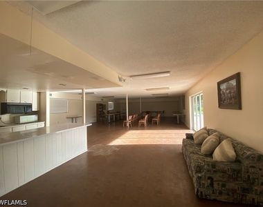 3325 Airport Road N - Photo Thumbnail 23