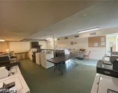 3325 Airport Road N - Photo Thumbnail 22