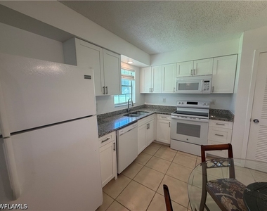 3325 Airport Road N - Photo Thumbnail 4