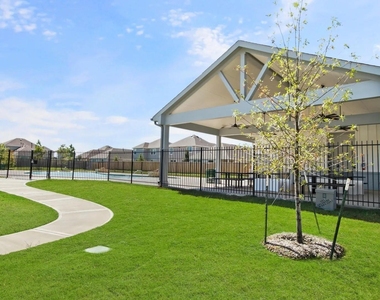 2416 Copper Canyon Lane - Photo Thumbnail 17