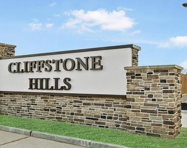 2416 Copper Canyon Lane - Photo Thumbnail 18