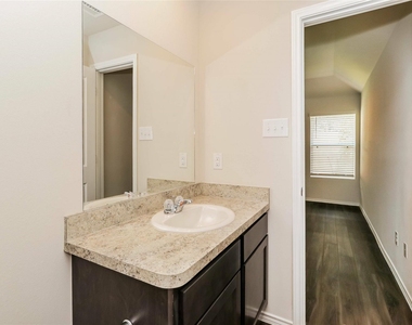 2416 Copper Canyon Lane - Photo Thumbnail 6