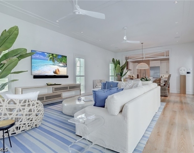 942 9th Avenue S - Photo Thumbnail 12