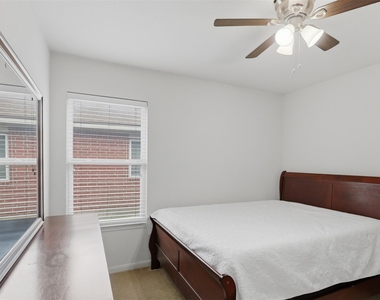 6810 Jasmine Arbor Lane - Photo Thumbnail 10
