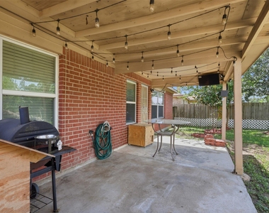 6810 Jasmine Arbor Lane - Photo Thumbnail 17