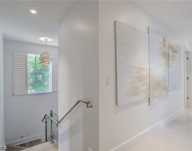 687 9th Avenue S - Photo Thumbnail 24