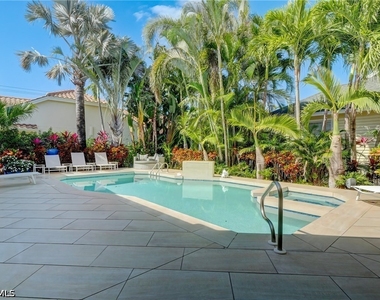 687 9th Avenue S - Photo Thumbnail 31
