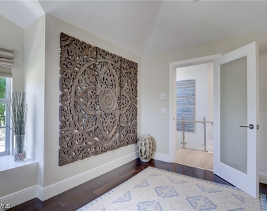687 9th Avenue S - Photo Thumbnail 22