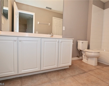 1055 Albany Court - Photo Thumbnail 7