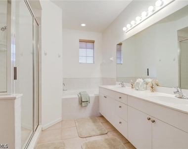 6839 Ascot Drive - Photo Thumbnail 10