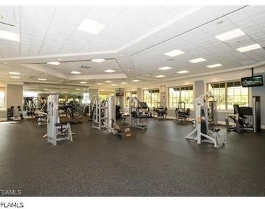 6839 Ascot Drive - Photo Thumbnail 20