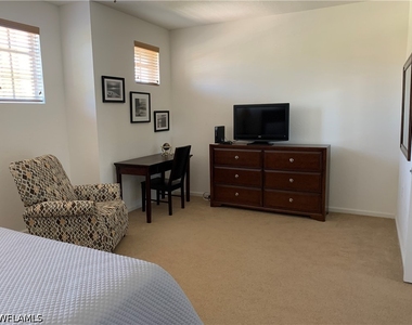 6839 Ascot Drive - Photo Thumbnail 12
