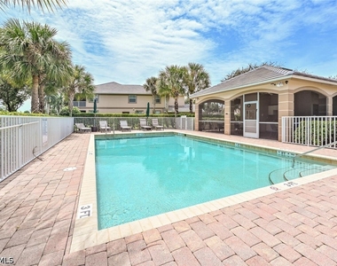 6821 Ascot Drive - Photo Thumbnail 22
