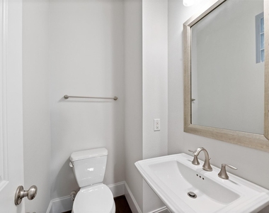1823 Drew Street - Photo Thumbnail 9
