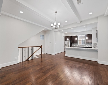 1823 Drew Street - Photo Thumbnail 12