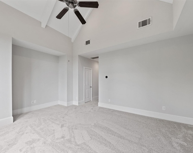 1823 Drew Street - Photo Thumbnail 25