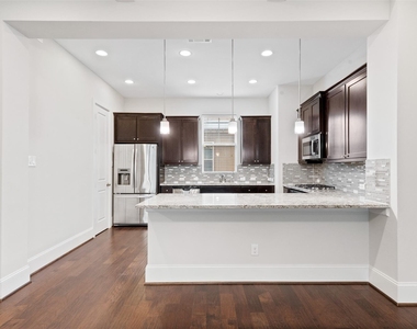 1823 Drew Street - Photo Thumbnail 17