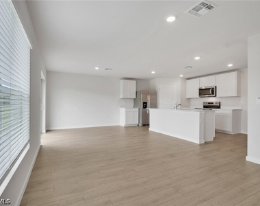 533 Ilaria Court - Photo Thumbnail 8