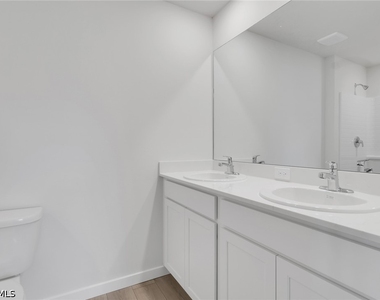 533 Ilaria Court - Photo Thumbnail 15