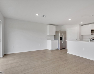 533 Ilaria Court - Photo Thumbnail 9