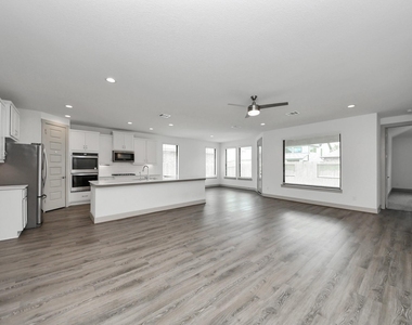 1567 Harvest Vine Court - Photo Thumbnail 8