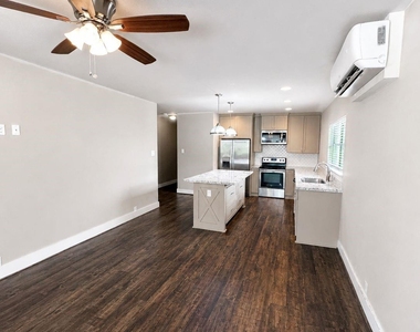 1624 Sealy - Photo Thumbnail 1
