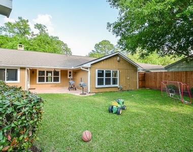 2815 Manila Lane - Photo Thumbnail 30