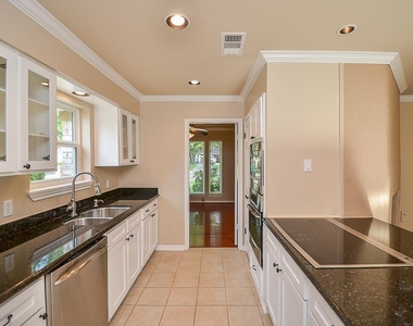 2815 Manila Lane - Photo Thumbnail 12