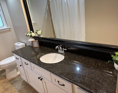 2815 Manila Lane - Photo Thumbnail 35