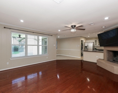 2815 Manila Lane - Photo Thumbnail 15