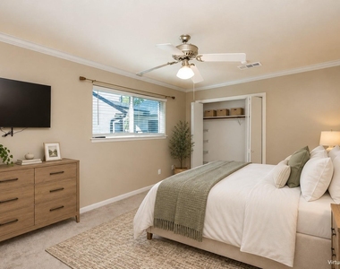 2815 Manila Lane - Photo Thumbnail 9