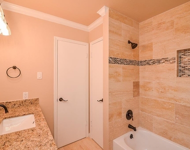 2815 Manila Lane - Photo Thumbnail 24